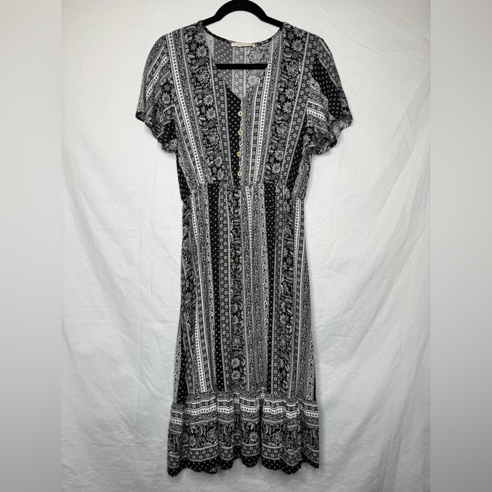 Lake Flower Black and White Waterfall Sleeve Patterned Women's Dress Sz:L
